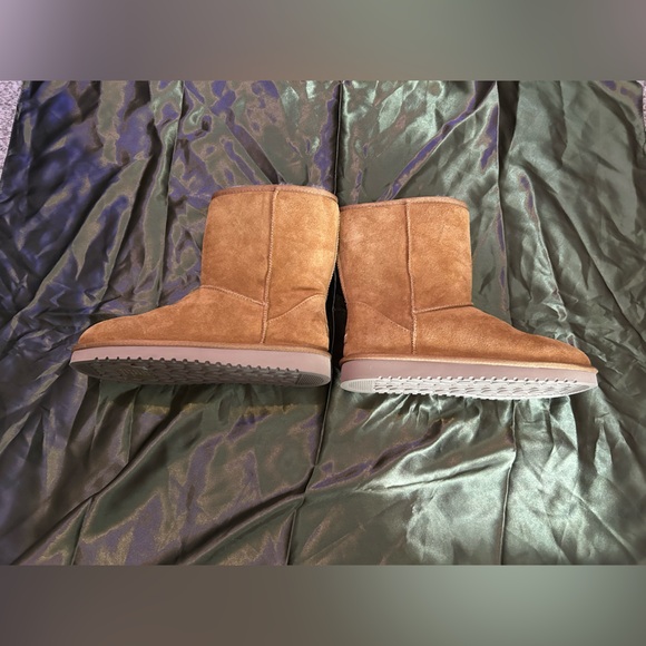 Cozy Chestnut Koolaburra by Ugg Boots size 9 - Picture 2 of 8